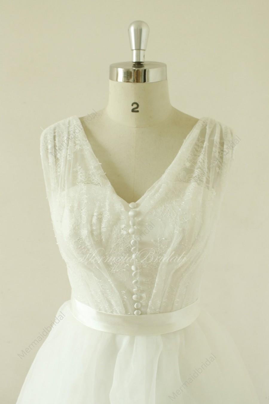 Свадьба - Vintage tea lenghth lace wedding dress,vintage lace wedding dress, destination, outdoor wedding dress,Elopement Dress with deep v neckline