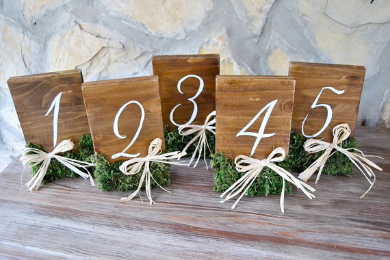 Wedding - Rustic Wedding Table Numbers Moss Raffia. Wooden Numbers Table. Hand Painted Wedding Number Table. Rustic Wedding. Country wedding.