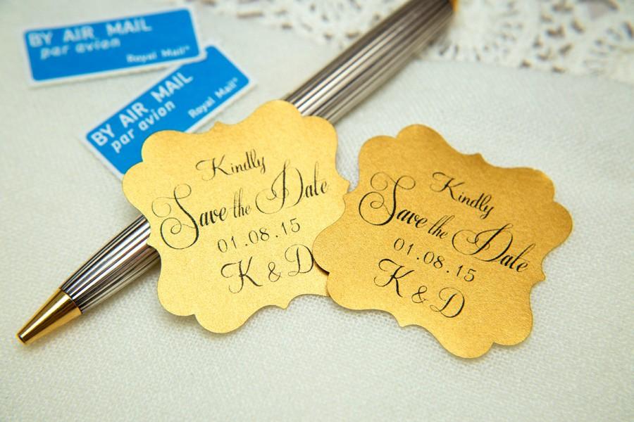 زفاف - Old Gold Printed Save The Date seals. Custom printed Wedding stickers. personalised Pearlised Envelope seals. Vintage Wedding favours