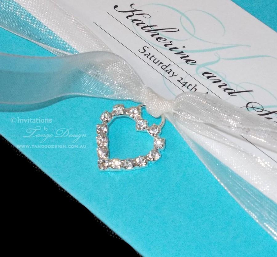 Mariage - Crystal heart pendant w rhinestone. Wedding invitation embellishments x20 diamante pendants bulk jewelry making,  jewellery charms