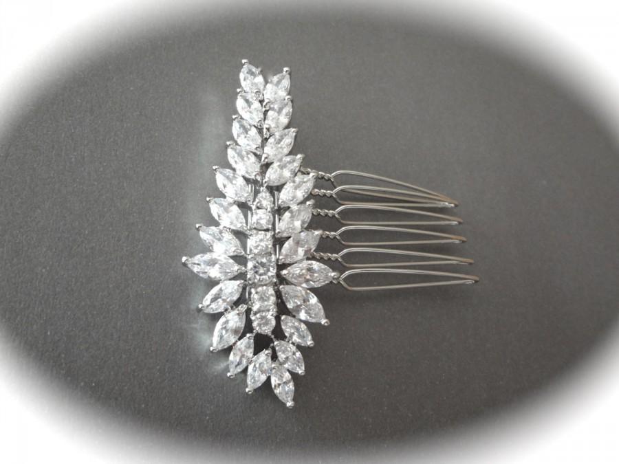 Mariage - LUX ~ Bridal hair comb ~ AAA+ Cubic zirconias ~ Marquise hair comb ~ Brides hair clip ~ Wedding hair comb ~ Statement hair piece ~ LILLY