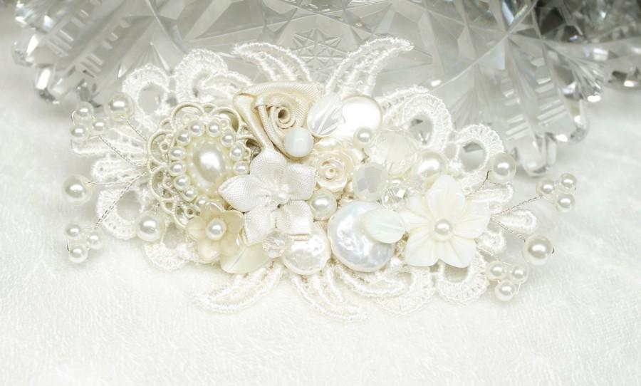 Wedding - Ivory Bridal Hair Comb- Ivory Hair Clip- Pearl Bridal Comb- Vintage Inspired Hair Piece-Bridal Hair Accessories-Bridal Fascinator-Ivory comb
