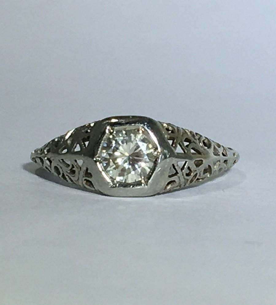 Свадьба - Vintage Diamond Ring. 0.47 Carat Diamond in 14K Gold Filigree Setting. Unique Engagement Ring. April Birthstone. 10 Year Anniversary Gift.