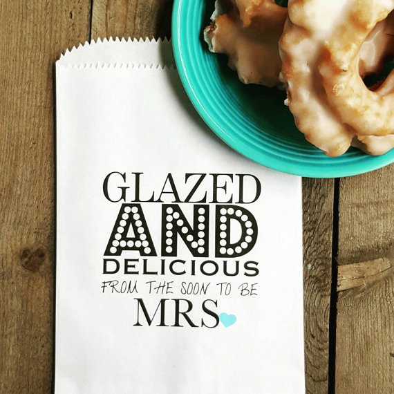 زفاف - Bridal Shower Favor Bags / Glazed and Delicious / Donut Favor Bags