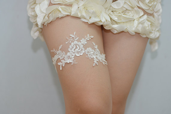 Wedding - ivory bridal garter, wedding garter, bride garter, white lace garter, alencon lace garter, beaded bridal garter, vintage garter