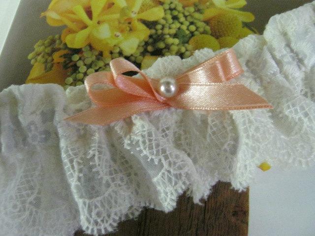 Mariage - Ivory and Peach Garter