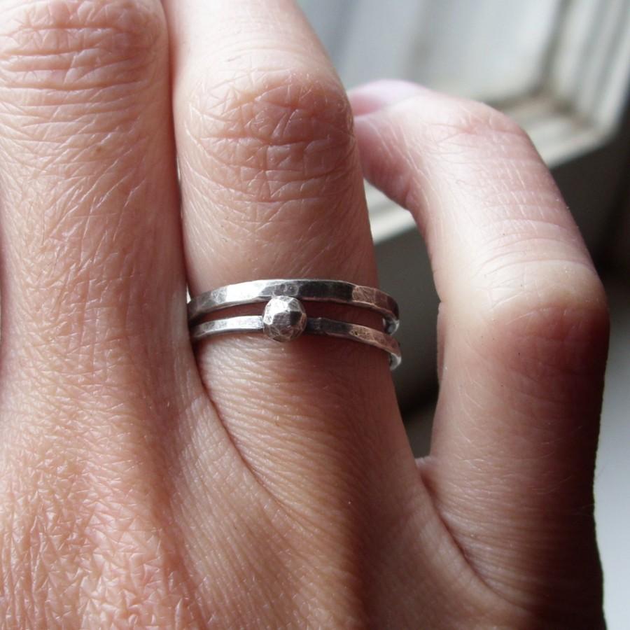 زفاف - Rustic Rough Pebble Stacking Rings Set in Antiqued Sterling Silver - Alternative Wedding, Engagement, or Commitment Set