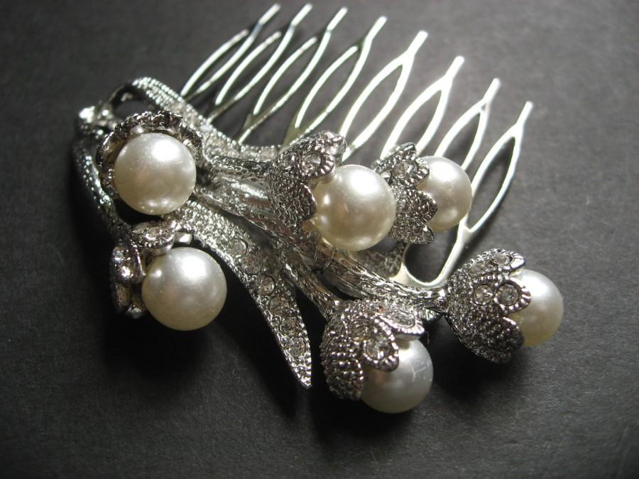 Свадьба - Vintage Style Swarovski Pearls and Rhinestone Crystal Wedding Bridal Hair Tiara Hair Comb, Bridal Headpiece, Wedding Comb, Rhinestones Comb