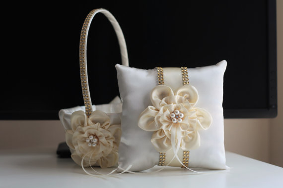 Mariage - Ivory Gold ring bearer   flower girl basket  Ivory wedding ring pillow   wedding flower basket set  ivory gold pillow basket set