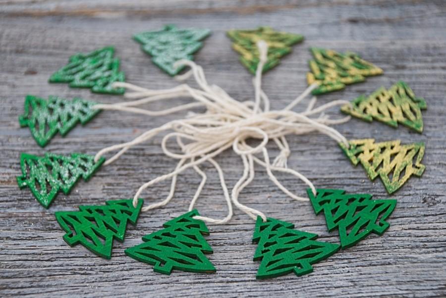 Hochzeit - Christmas wood tag Mini Christmas tree decor Handpainted wooden ornaments Holiday ornament Winter Evergreen holiday decor Natural Xmas gift