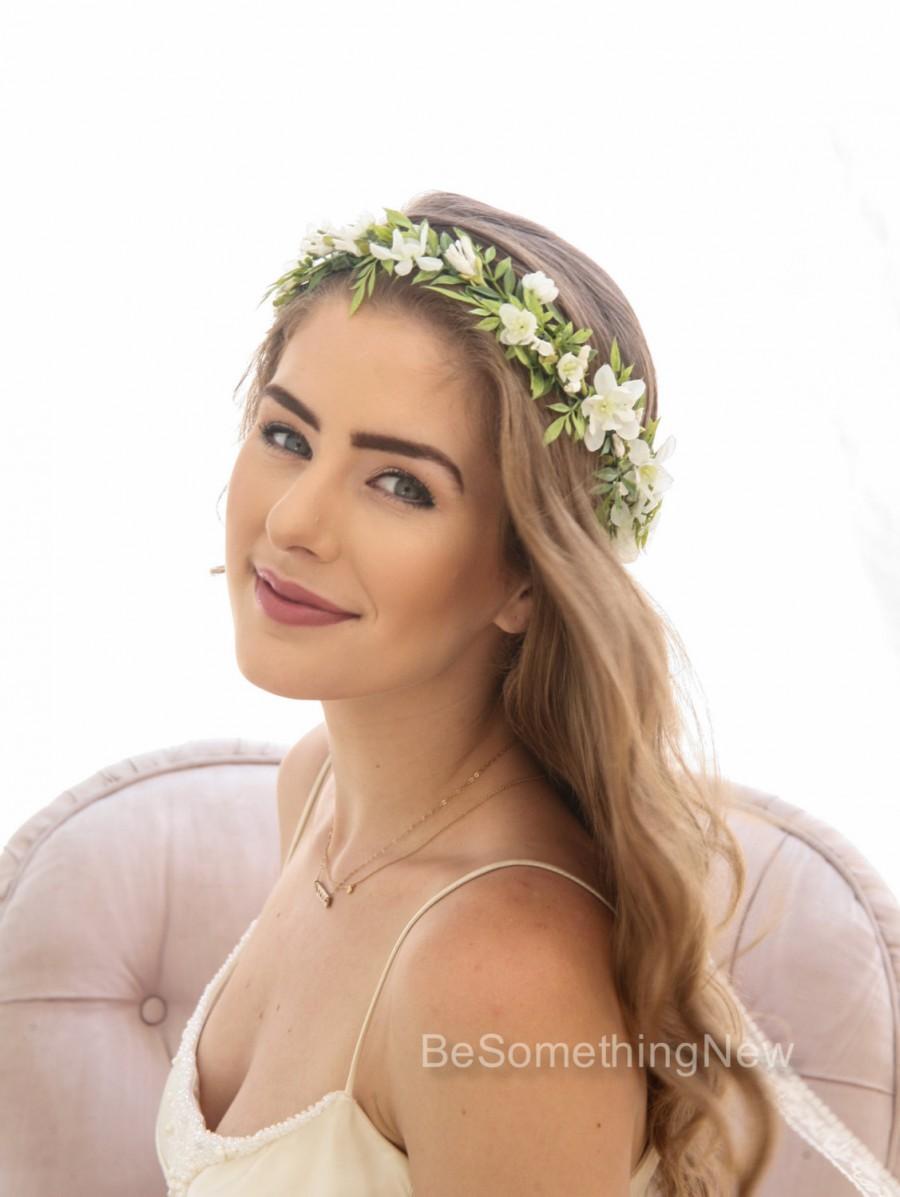 Hochzeit - Green Leaf Rustic Floral Crown with Ivory Flowers, Woodland Wedding Hair Halo Flower Crown Boho Wedding Bridal Hair Wreath with Lace Ties