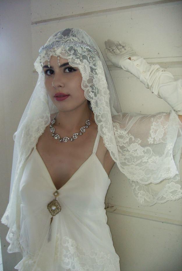 Wedding - Behind the scenes shots from The Gatsby's Bride Shoot...