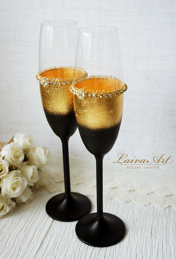 Mariage - Gold Art Deco Gatsby Style Wedding Champagne Flutes Wedding Champagne Glasses Gatsby Style Wedding Toasting Flutes Gold and Black Wedding