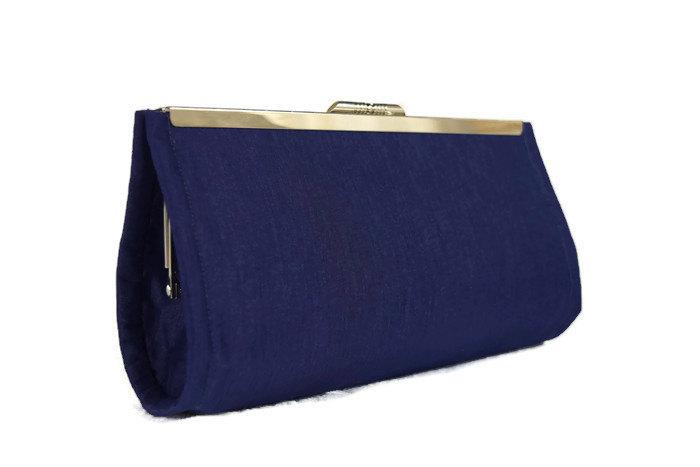 Mariage - True blue wedding clutch/ Something blue/ Bridal accessory purse/ Bridesmaids gift purse idea/ Autumn wedding bag/ Evening purse/Custom made