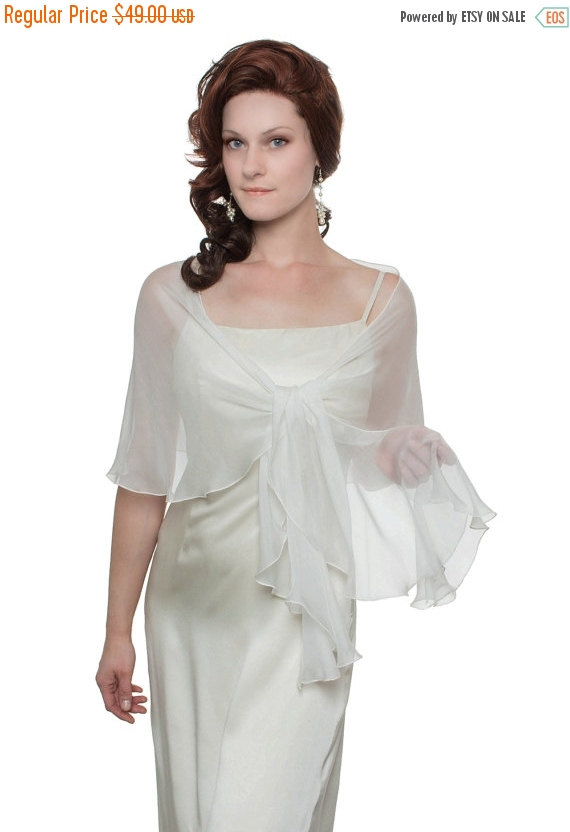 زفاف - Promo Sale Bridal Cascade Ruffle Silk Wrap Scarf. Sheer Fine Silk in Natural White Color.