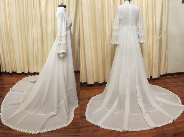 Hochzeit - Vintage White 70s Hippie Daisy Flower Cotton Lace Empire Waist Wedding Dress with Cathedral Style Train