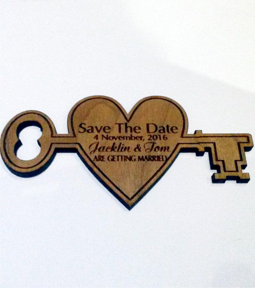 Свадьба - wood Save-the-date magnet (75)/  Rustic  Save-the-date magnet/  heart save the date/ wooden save the dates/ save the date wedding magnets