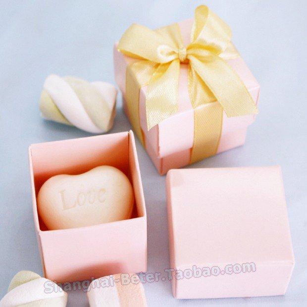 زفاف - Heart Shaped Soap Favor in Exquisite Gift Box