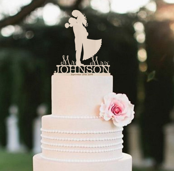 Mariage - Wedding Cake Topper Bride Groom Silhouette Mr Mrs Cake Topper Personalized Wood Cake Topper Rustic Wedding Cake Topper