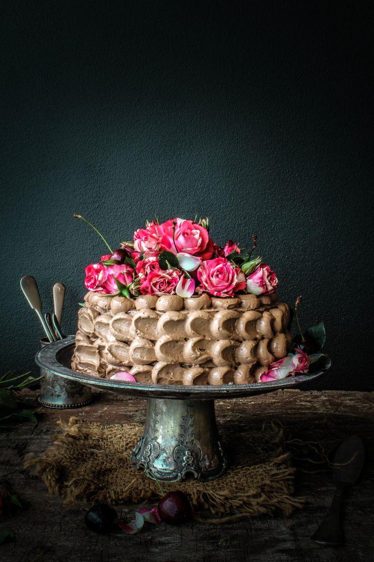 زفاف - Dark Chocolate Cake With Milk Chocolate And Cherry Buttercream. And A Second Blog Birthday! - Sugar Et Al