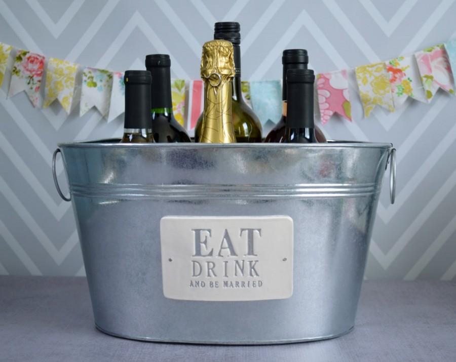 زفاف - Personalized Wedding Gift - Large Champagne Tub - Eat Drink and Be Married in Silver