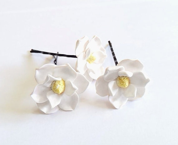 زفاف - White Magnolia - Flower Hair Clips. Flower Accessories - Magnolia Wedding Hair Accessories, Wedding Hair Flower Hair - set