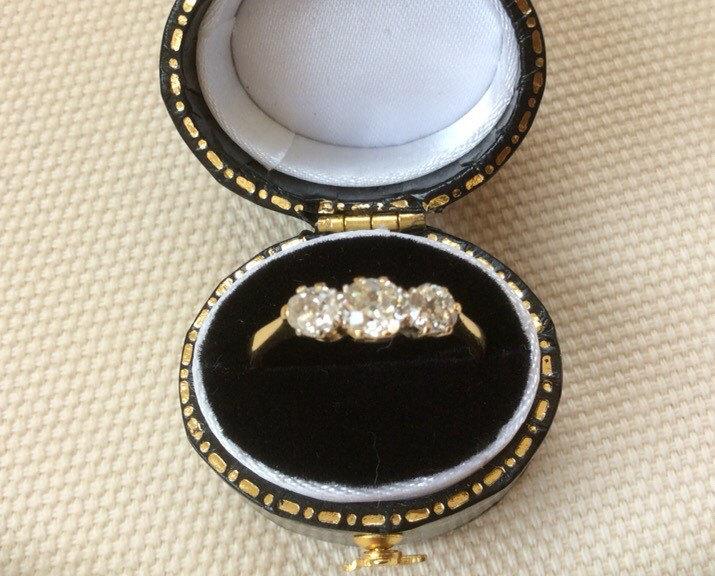 Hochzeit - Vintage Old-cut Diamond Three Stone Ring  0.60cts