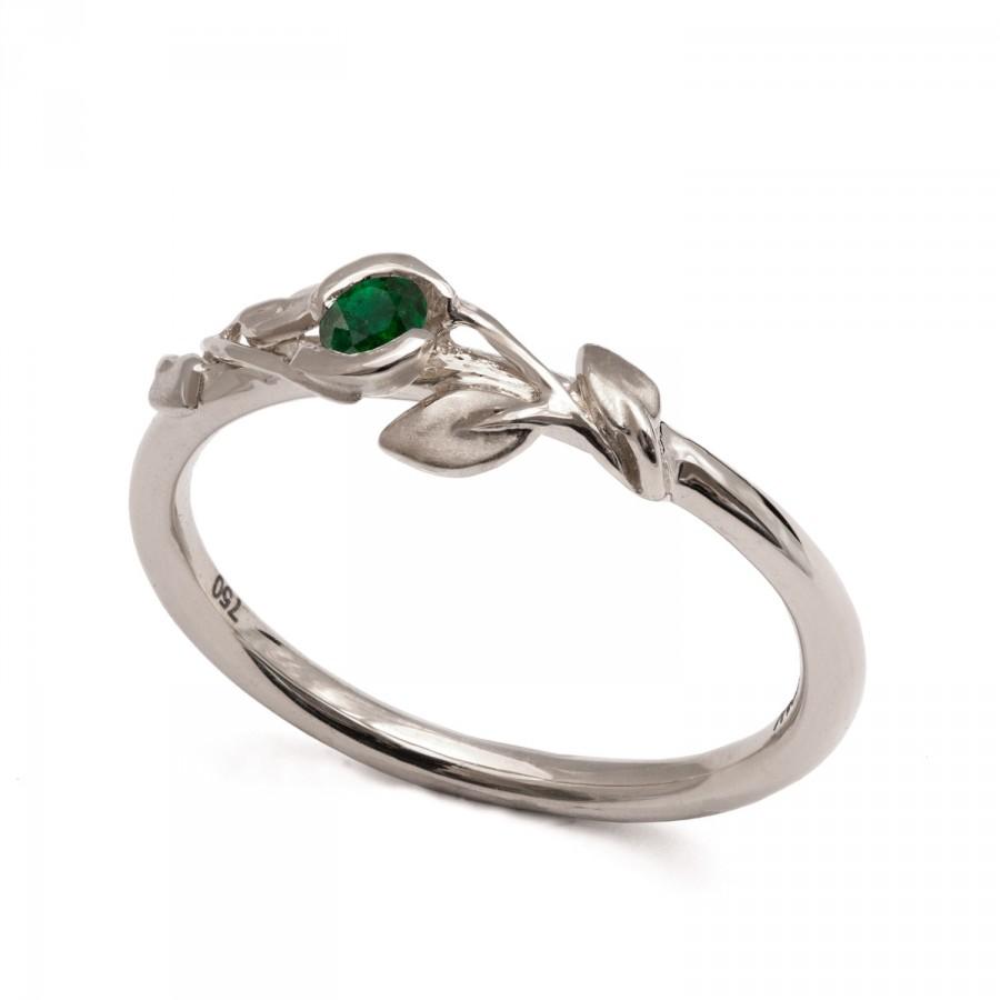 زفاف - Emerald Flower Ring - 14K White Gold and Emerald engagement, emerald leaves ring, Engagement band, engagement ring, May Birthstone, 14