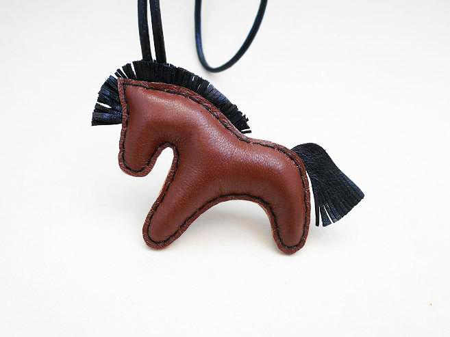 زفاف - Keychain Horse Bag Charm Leather Accessories Brown Cute Gift Animals Key fob Leather Cord