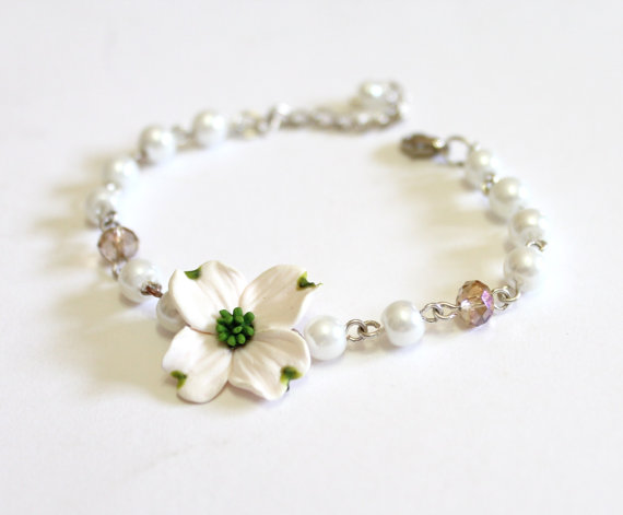 Mariage - White Dogwood and Pearls Bracelets, Dogwood Bracelet, White Bridesmaid Jewelry, Dogwood Jewelry, summer Jewelry