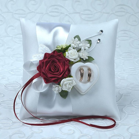 Wedding - Wedding ring cushion with ivory rings holder