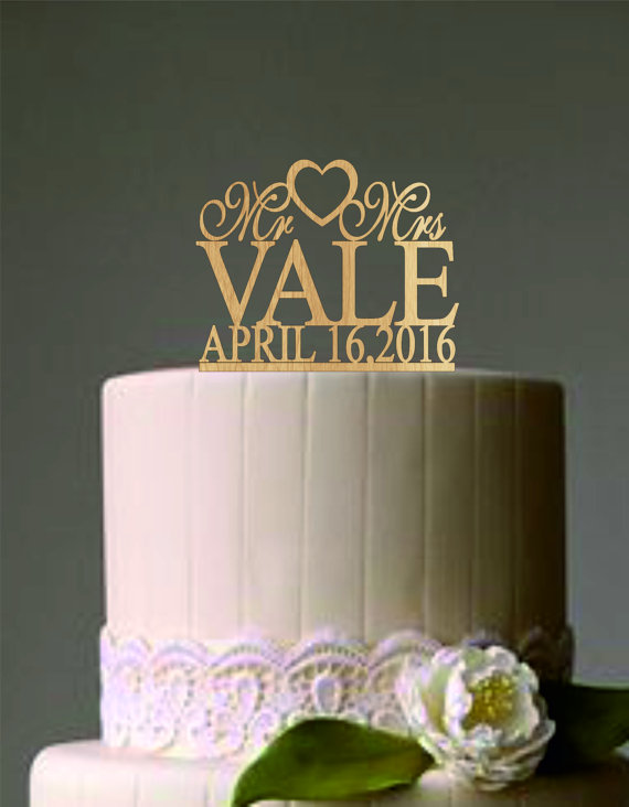 Mariage - Rustic Wedding Cake Topper, Personalized Custom Wedding Cake Topper, Monogram Wedding Cake Topper, Mr and Mrs Wedding Cake Topper,