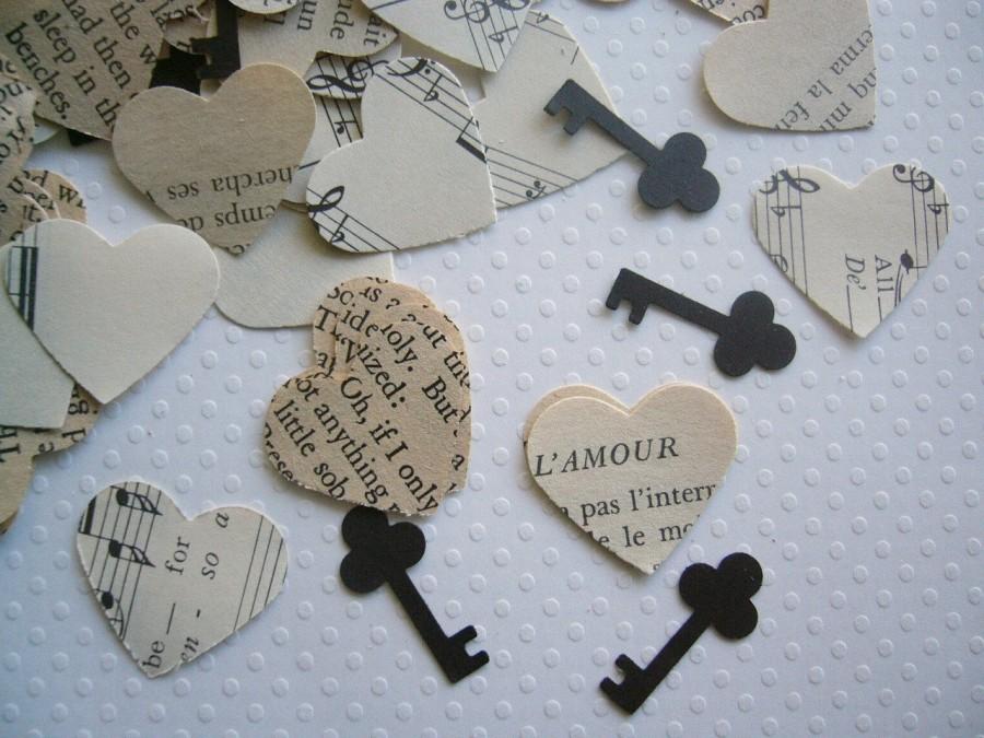 Свадьба - Vintage Wedding - Romantic Vintage Heart Confetti with Keys