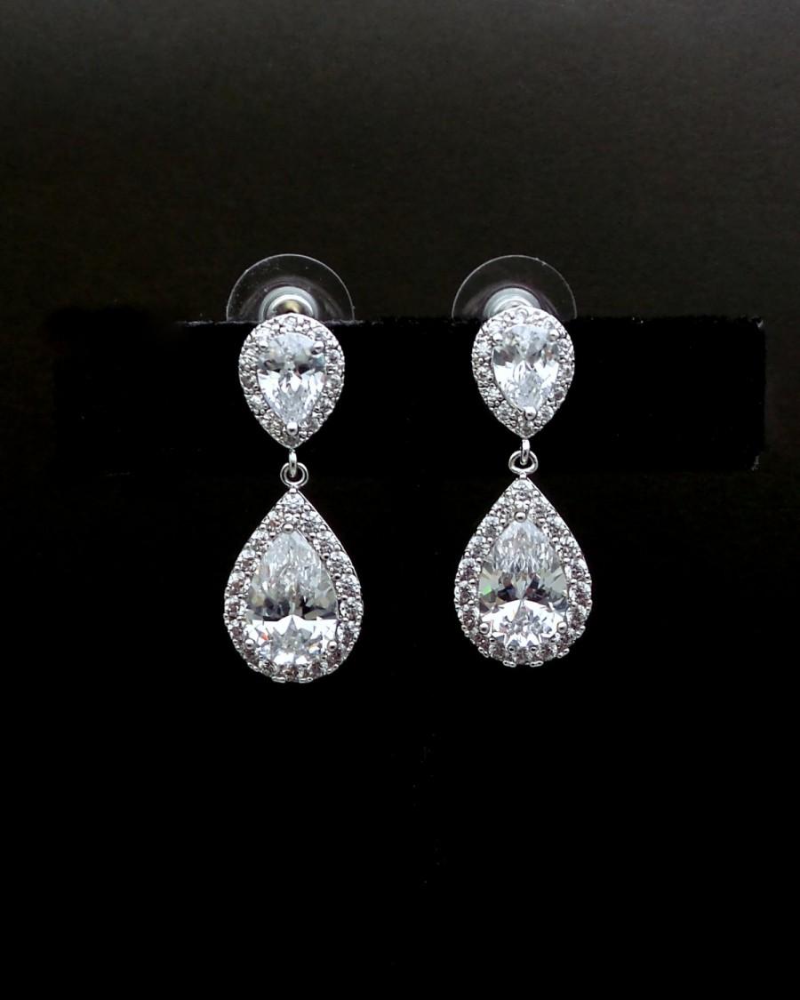 Hochzeit - wedding bridal jewelry christmas bridesmaid prom gift party pageant Clear white teardrop cubic zirconia teardrop cz rhodium post earrings