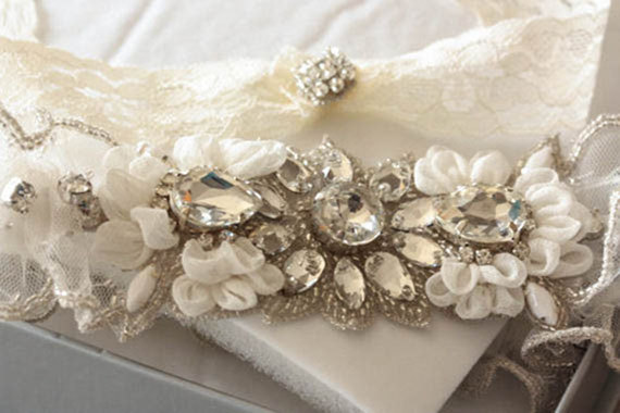 Hochzeit - Heirloom Wedding Garter Set in Ivory  - Soft Ivory (Made to Order)