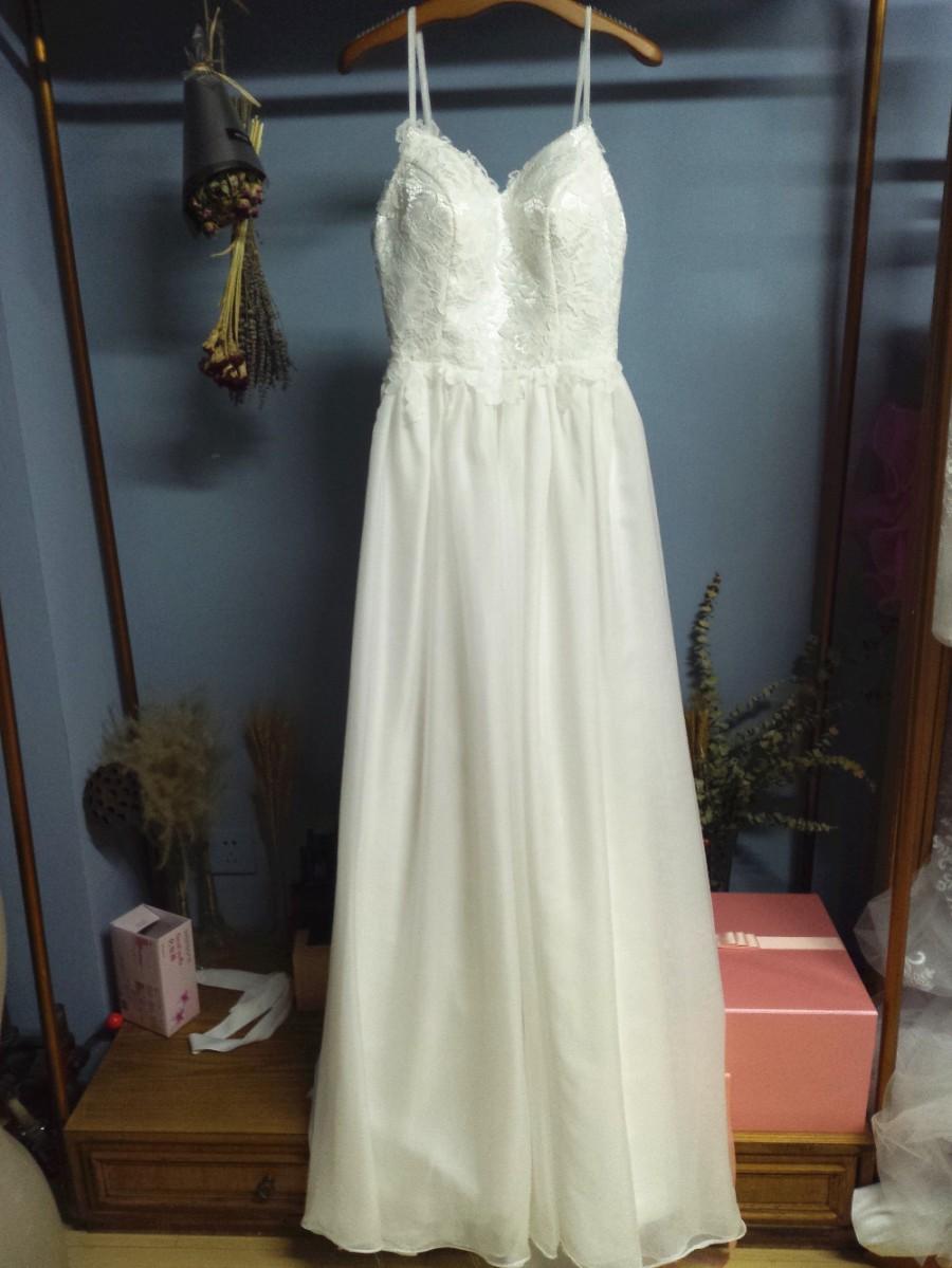 Свадьба - Aliexpress.com : Buy Spaghetti Straps V Neck Floor Length Boho Beach Wedding Dresses Summer Bridal Gowns from Reliable dress xl suppliers on Gama Wedding Dress