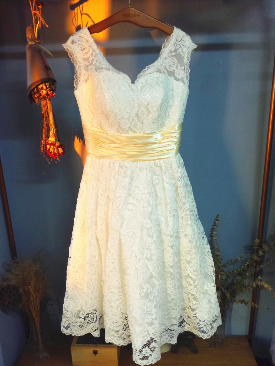 زفاف - Aliexpress.com : Buy V Neck Lace Summer Short Wedding Dresses with Pleated Cummerband Outdoor Bridal Gowns from Reliable lace evening dress suppliers on Gama Wedding Dress