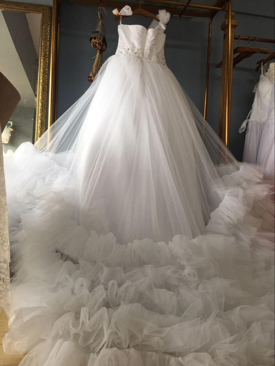 Hochzeit - Aliexpress.com : Buy One Shoulder Floor Length Ball Gown Wedding Dresses with Tiered Train from Reliable gown wedding suppliers on Gama Wedding Dress