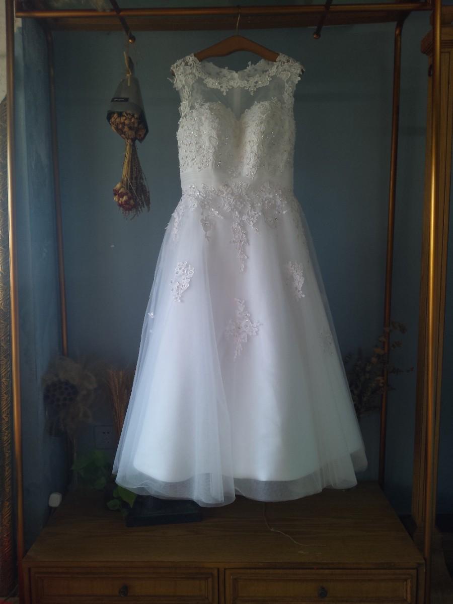 زفاف - Aliexpress.com : Buy Boat Neck Short Tea Length Vintage Wedding Dress with Beading from Reliable wedding yarn suppliers on Gama Wedding Dress