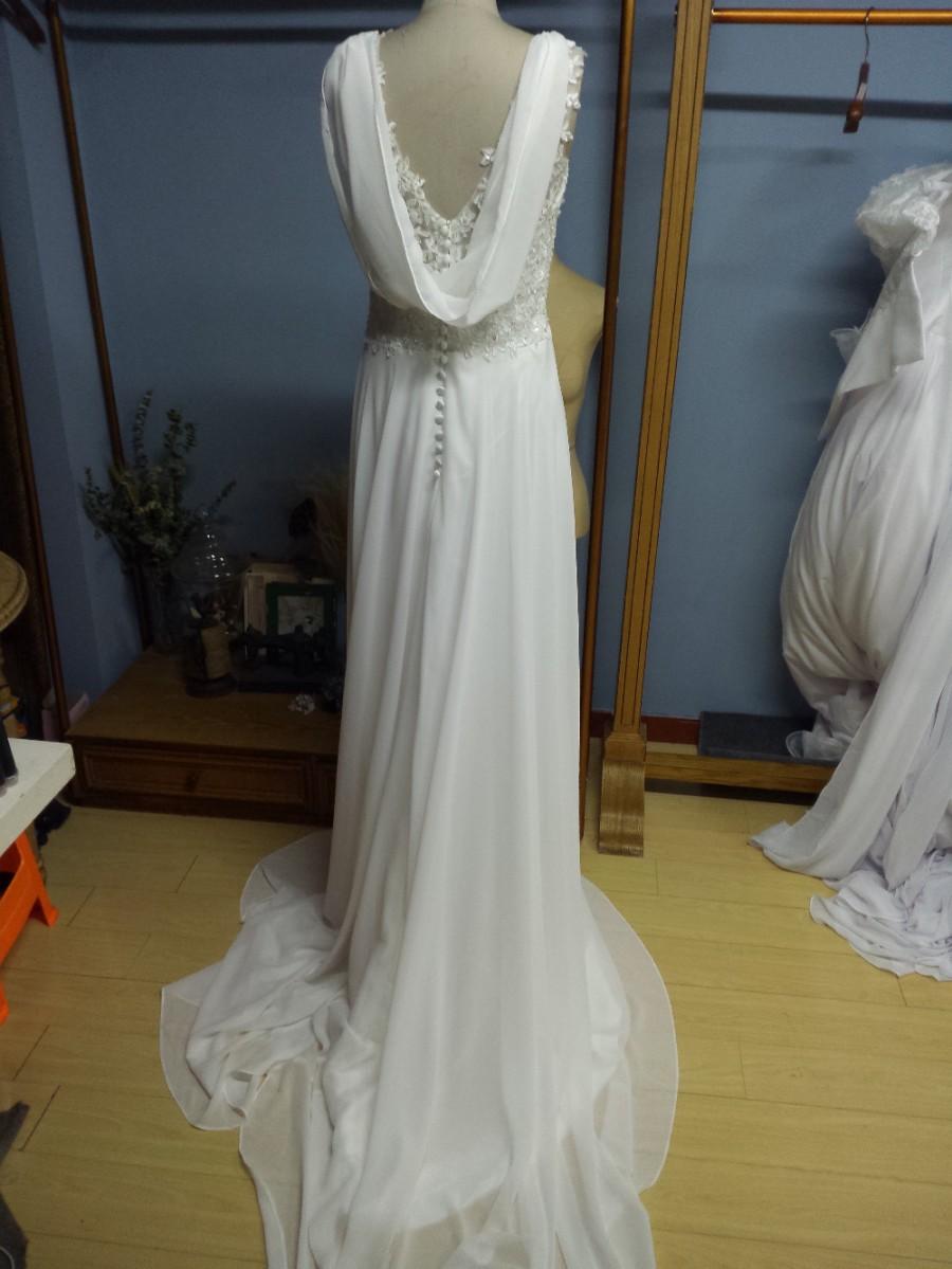 Mariage - Aliexpress.com : Buy Cap Sleeves Lace Bodice and Chiffon Skirt Wedding Dresses with Buttons Beading from Reliable dress skirt suppliers on Gama Wedding Dress