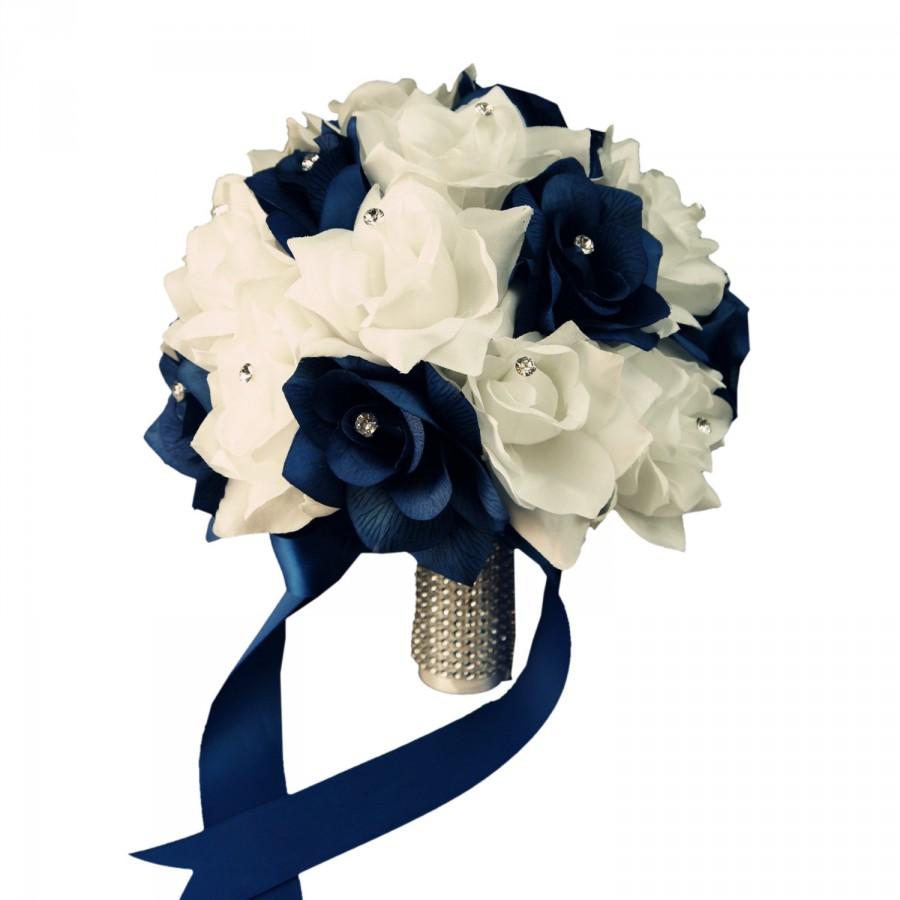 Hochzeit - 10" (2-Dozen Rose) Bouquet:Navy Blue &White (or Ivory)