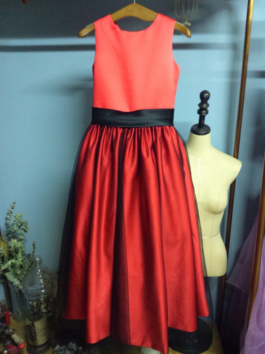 Hochzeit - Aliexpress.com : Buy O Neck Floor Length Princess Red Satin Flower Girl Dress with Black Sash from Reliable girls ivory chiffon dress suppliers on Gama Wedding Dress