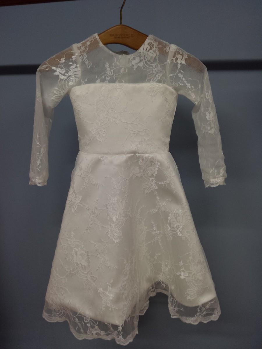 زفاف - Aliexpress.com : Buy O Neck Long Sleeves Floor Length White Satin with Lace Overlay Simple Flower Girl Dresses from Reliable satin bridesmaid dress suppliers on Gama Wedding Dress
