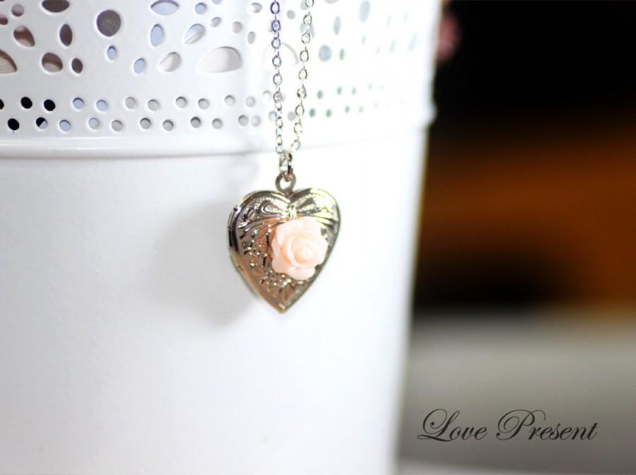 زفاف - Bridemaids Friendship Pendant Locket Necklaces - Petite Rose Heart Locket Adjustable Necklace - Bridesmaid Gift - Choose your Color