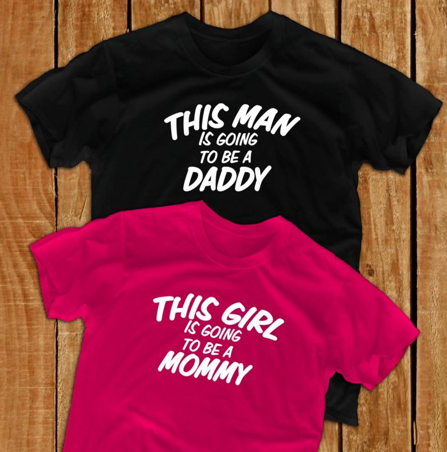 Hochzeit - This man is going to be a daddy this girl is going to be a mommy pregnant new dad gift papa shirt maternity shirts pregnancy shirt papa gift