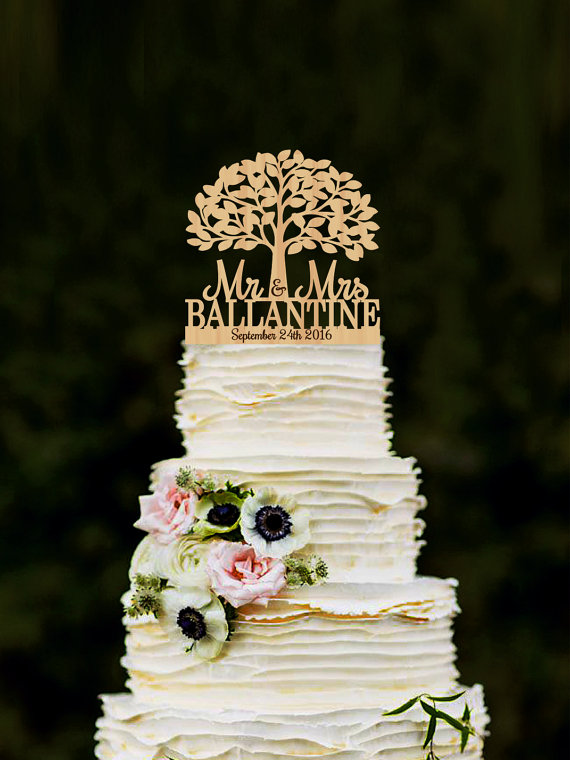 Свадьба - Mr Mrs Wedding Cake Topper with Tree Personalized Wood Cake Topper Wooden Rustic Cake Topper Last name topper