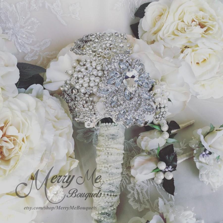 Свадьба - Ivory Bridal Bouquet - Brooch Bouquet - Silk Roses - Bling bouquet - Broach Bouquet - Jeweled bouquet - Gatsby bouquet - White Bouquet