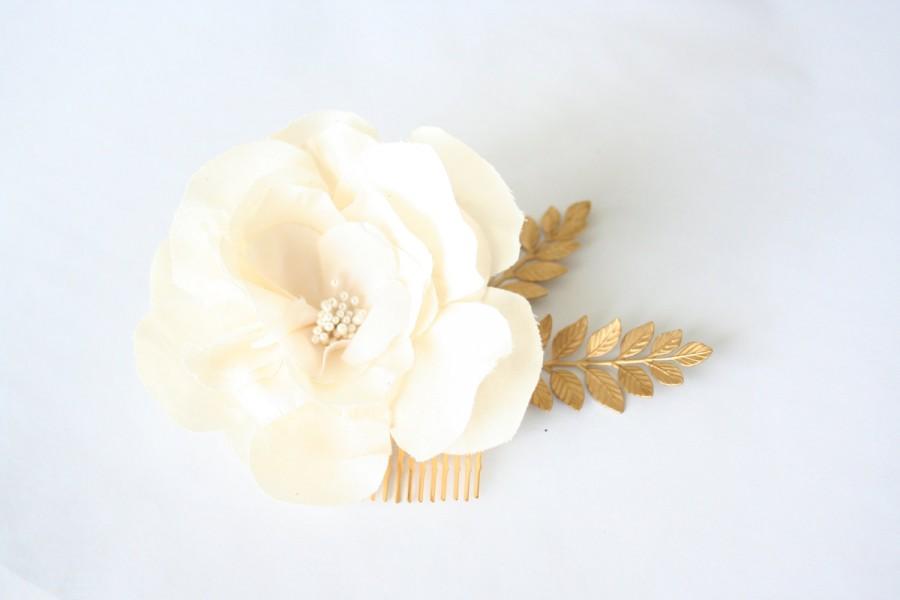 Mariage - Flora collection - natural fiber petals with copper leaf accent - #1012
