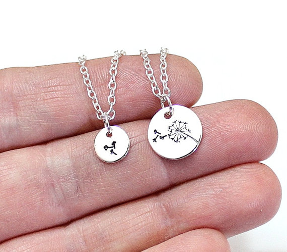 Свадьба - Mother Daughter Dandelion Necklace Set,Dandelion Charm Necklace,Sterling Silver,Gift for Mothers Day,Best Friends Necklace,New Mother Gif