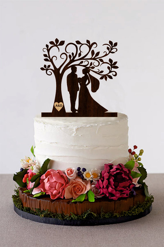 Свадьба - Tree Wedding Cake Topper Personalized Monogram Cake Topper Wooden Rustic Cake Silhouette Cake Topper topper